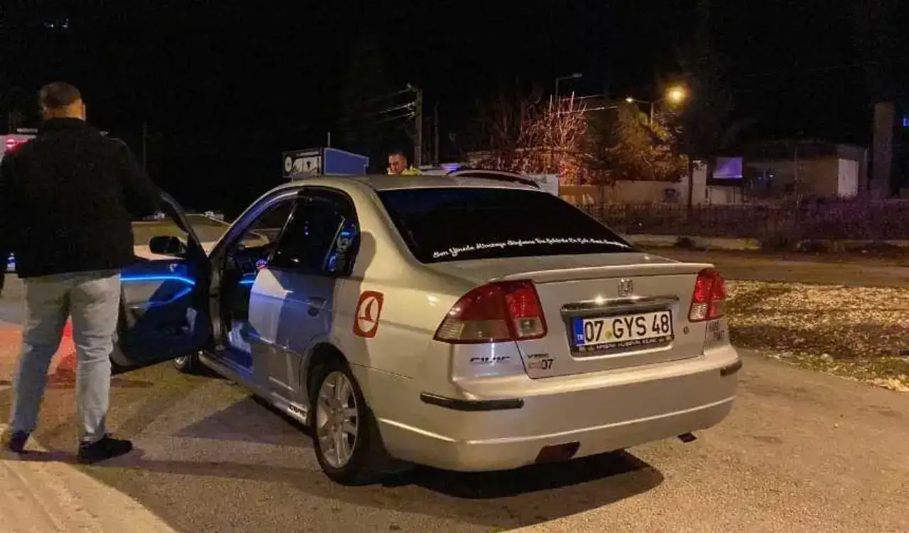 Burdur’da Ehliyeti Gitmesin Diye Dil Döken Genç Cezadan Kurtulamadı! 2